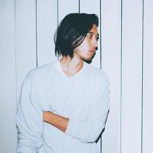 .<a href="/RaekoMusic/">RÆKO</a> recruits <a href="/ritualmating/">ritualmating</a> for balanced electronic-pop track "Need 2 Know" hillydilly.com/2016/07/raeko-…