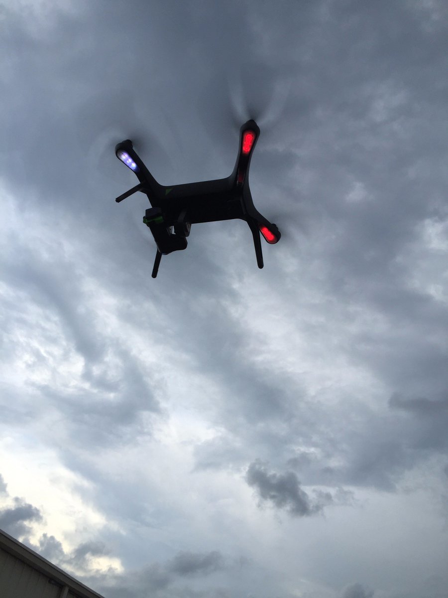 makersofno's tweet photo. Want to fly our drone? Download the @3DRobotics3D SOLO simulator App and meet us every Wed at @Entrescan 6-9pm https://t.co/KCezOlBTg5