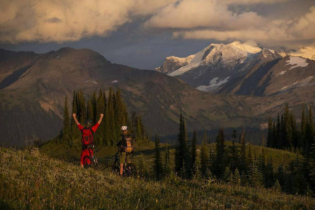 REGRAM! GIVEAWAY ALERT! @destinationoutside and @clifbarcompany has teamed up to host a fu… ift.tt/29JBLTm