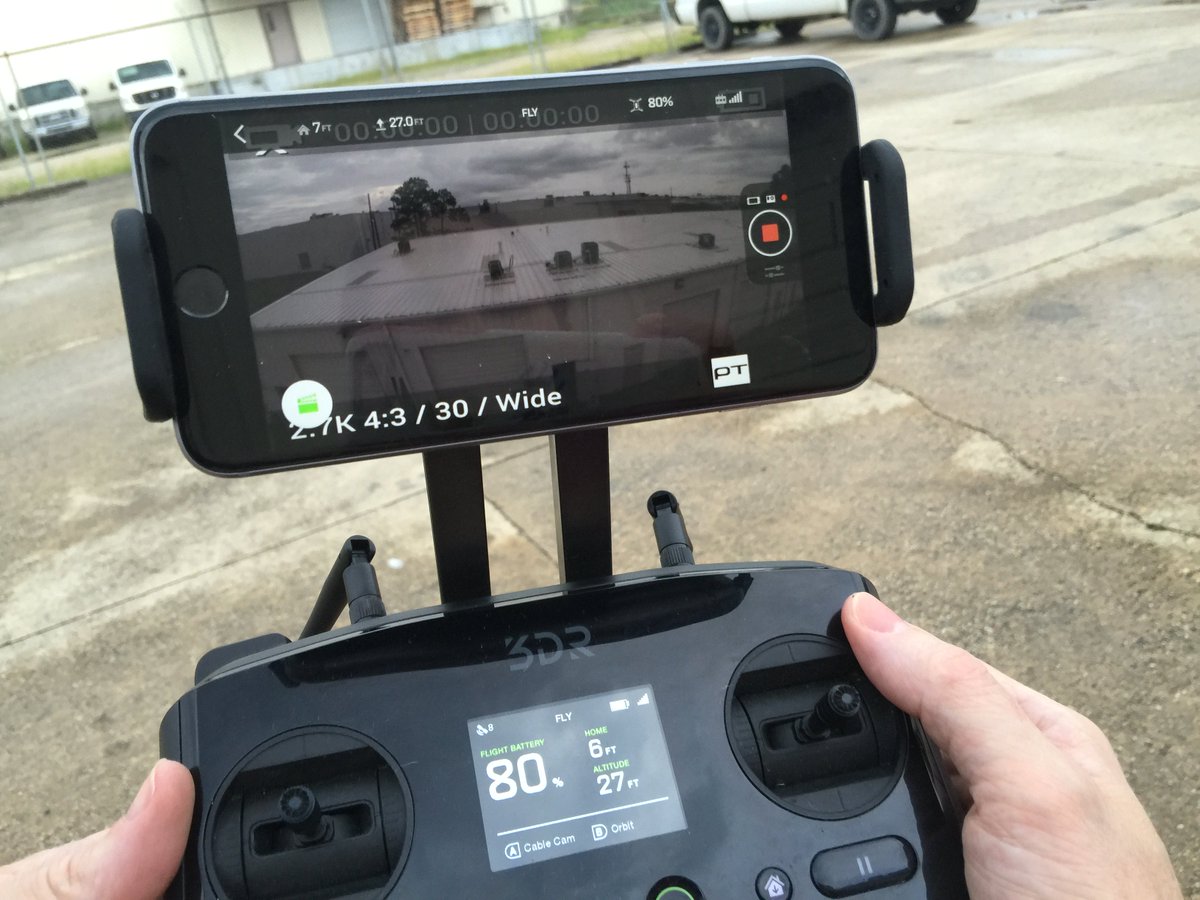 makersofno's tweet photo. Want to fly our drone? Download the @3DRobotics3D SOLO simulator App and meet us every Wed at @Entrescan 6-9pm https://t.co/KCezOlBTg5