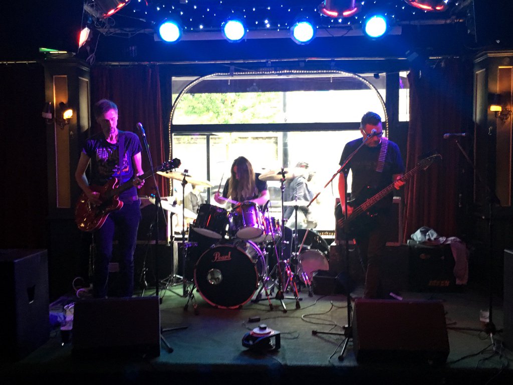 KeithTotp's tweet image. The new Jim Rhesus band
May have just sang the lyric "We're all waiting for, ANOTHER MORRISSEY!"
#ProbablyNotThough