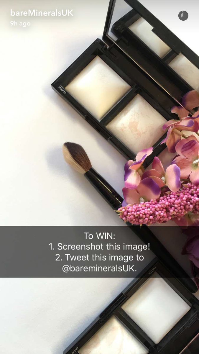 CMacrae22's tweet photo. @bareMineralsUK ❤️💄💋 https://t.co/W4eDMBI42X
