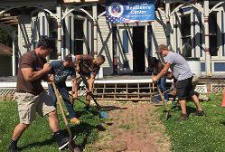 Davia_Dally's tweet photo. Who said that Millennials are lazy?
#NotOverHere
#Teamwork
#VeteranBRG
#MillennialBRG
#ConleyHouse @ChesapeakUPSers https://t.co/kFMEYgJSxi