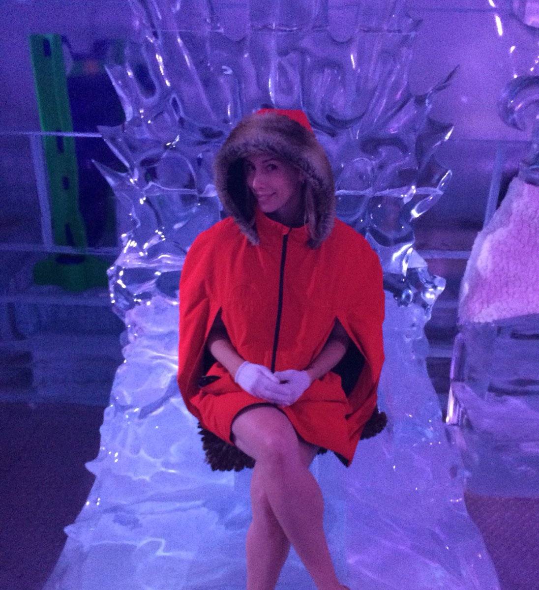 michellejobin's tweet image. Previewed the very impressive Vibram Arctic Grip boots by @MerrellCanada today 👌🏻❄️☃#STICKITWinter #MerrellCanada