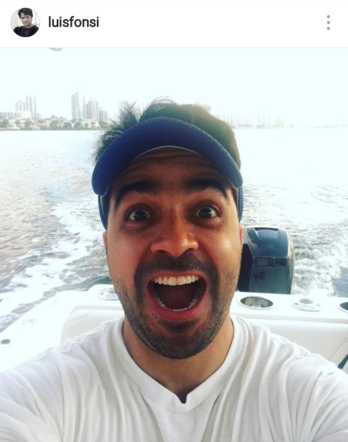 LuisFonsiPeru's tweet photo. Del estudio pal agua #TeamNoSleep #CaptainFonsi by @LuisFonsi https://t.co/ckSyV0ZiKm