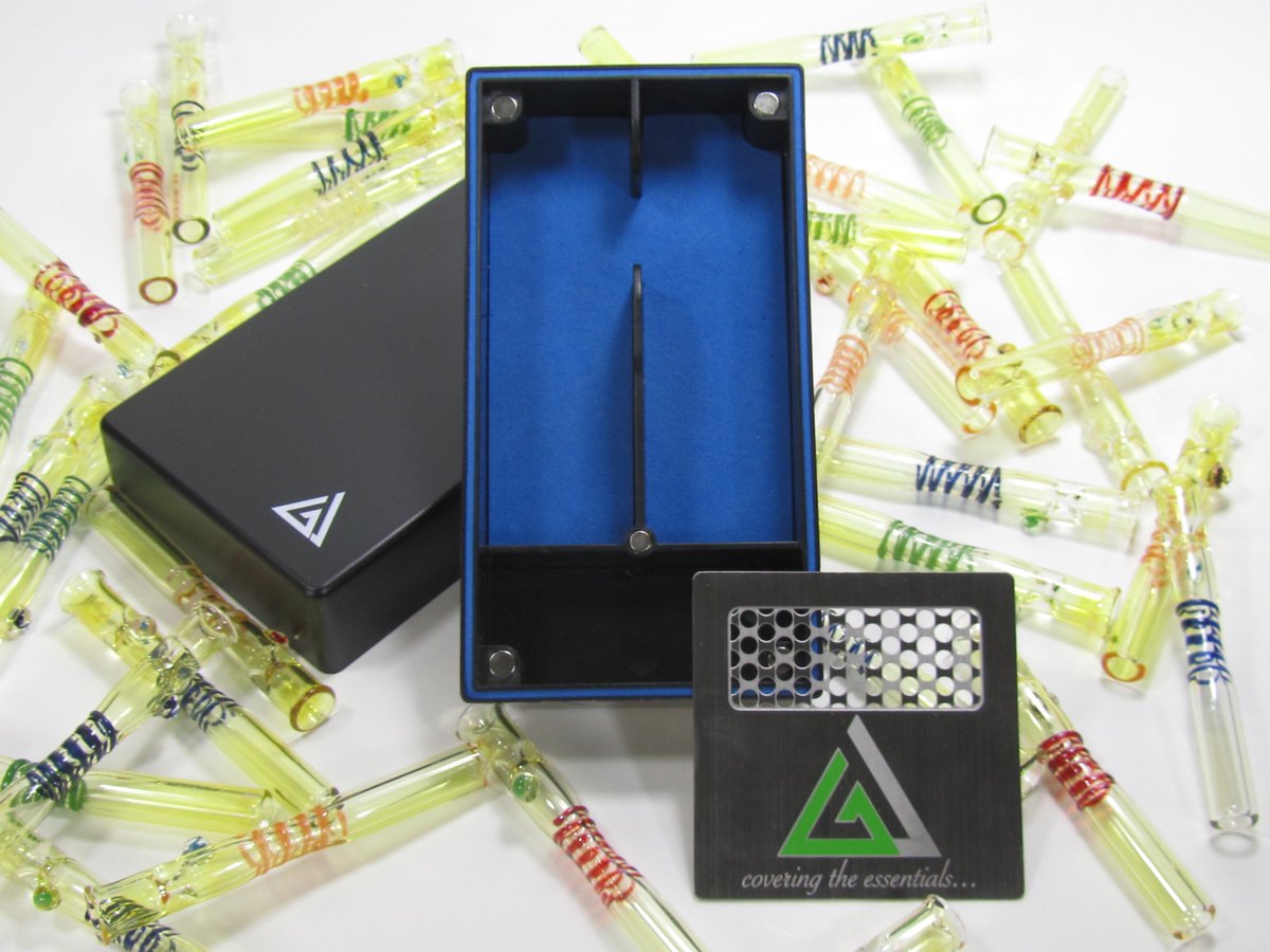 gvcontainer's tweet photo. Follow @GVCONTAINER on Instagram &amp; enter our #Giveaway! Win 3 total #Smoking #Containers for you and 2 #friends. https://t.co/6sClULdOTF