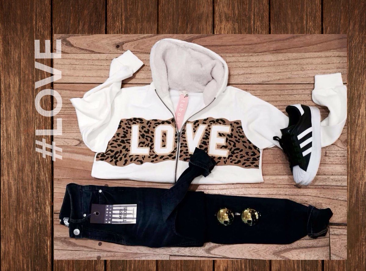 TUBOOS's tweet image. #look #winter16 #tuboos @TUBOOS