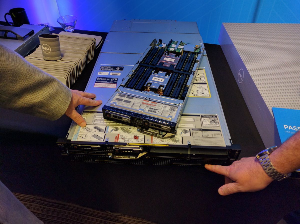 NK7N_hamr's tweet photo. Dell Showcase - cars on the wall, Lego servers, and actually useful toys too.
#dellss16 #dellevents @dellevents https://t.co/zmjGWYexQk