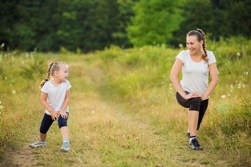 12 fun, easy ways to make #exercise a habit for you &amp; your kid: trib.al/8bulJ4m #WednesdayWisdom