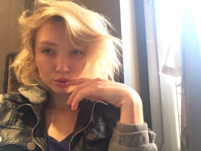 Hi, I'm a future trophy wife... Sorry not sorry. 👑💄💋 https://t.co/Pjuyh808fw