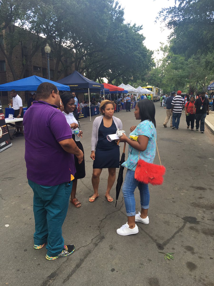 OYP_DC's tweet photo. Meet us at Shaw-Howard metro for @DC_BTS to learn about the different programs we offer! Free food available! 😬 https://t.co/BjKq8krMNn
