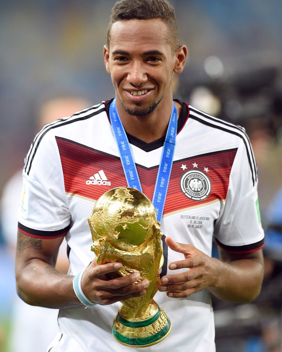 JeromeBoateng's tweet photo. #Weltmeister 13.07.2014 🏆 https://t.co/IfJKlKsYSf