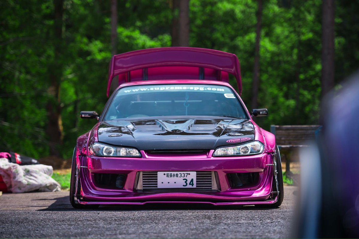 iMotorMafia's tweet image. Codeine cups paint a picture so vivid. 😈