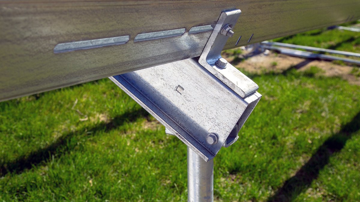 .<a href="/TerraSmart/">Terrasmart</a>'s new TF2 ground-mount #solar racking system is suited for difficult terrain - bit.ly/2aadqUQ