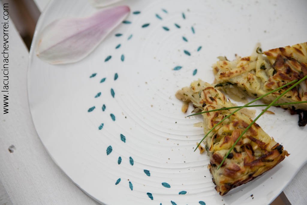 Rösti di patate alle erbe Ricetta ==> lacucinachevorrei.com/secondi-senza-… #ricette #senzaglutine #vegan