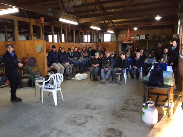 SouthlandFarmSv's tweet photo. We had a good turn out for our lamb feeder field day yesterday in Hedgehope!
#SFS #DeLaval #LambFeeder #FieldDay https://t.co/4KZSMoFbFy