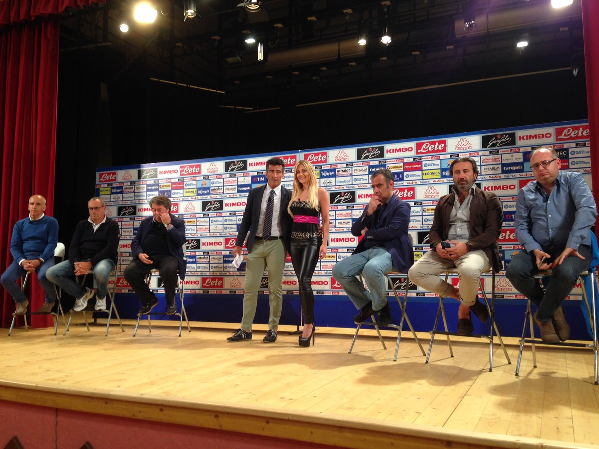 NeparliamodaDimaro in diretta e livestreaming @SilverMele <a href="/SasaCaiazza/">Salvatore Caiazza</a> <a href="/paolodelgenio9/">Paolo Del Genio</a> <a href="/GinoRIVIECCIO/">GINO RIVIECCIO</a> #ACorbo