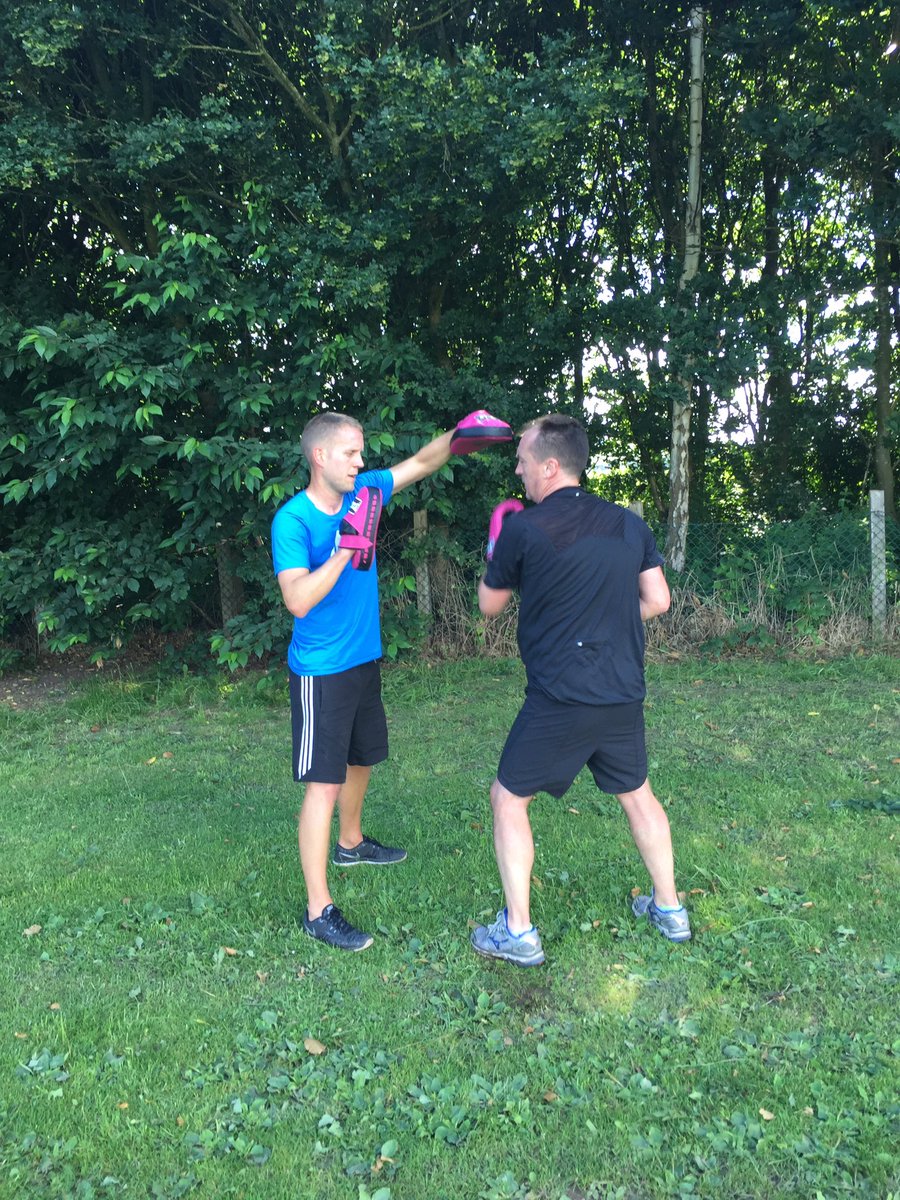 Chrisdavi511's tweet photo. Another great session @DelamereAcademy. I hope @bethhume2 never broke a nail 💪 #NeverGiveUp https://t.co/gXdbZPOckB