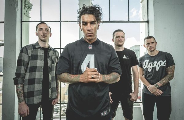 DigitalTourBus's tweet image. For Today Announces Their Farewell Tour dlvr.it/Lnjvpl