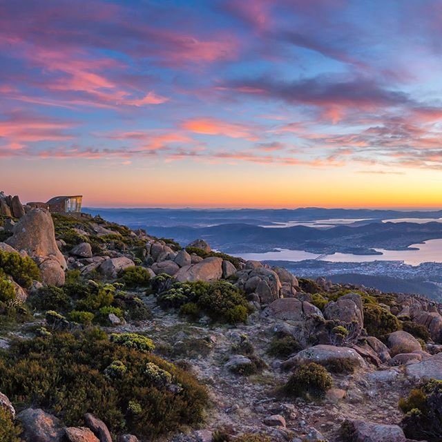 Australia's tweet photo. When visiting @HobartandBeyond, admiring the city from #MtWellington is a must-do experience (via IG/cassleigh_) https://t.co/MFZ0FxcOm4