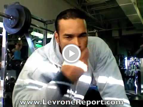 TeamLevrone1's tweet image. LevroneReport.com • 500lb Squat Challenge •  Training with 440 lbs vid.staged.com/3eNs #staged