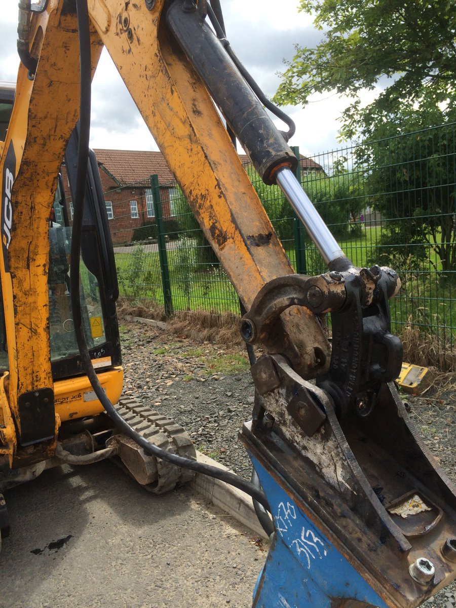 RBB_GROUP's tweet image. Thanks Scot JCB Newcastle: Record breaking 45 mins to repair a damaged linkage on @RBB_Group 1.8T @JCBMachines