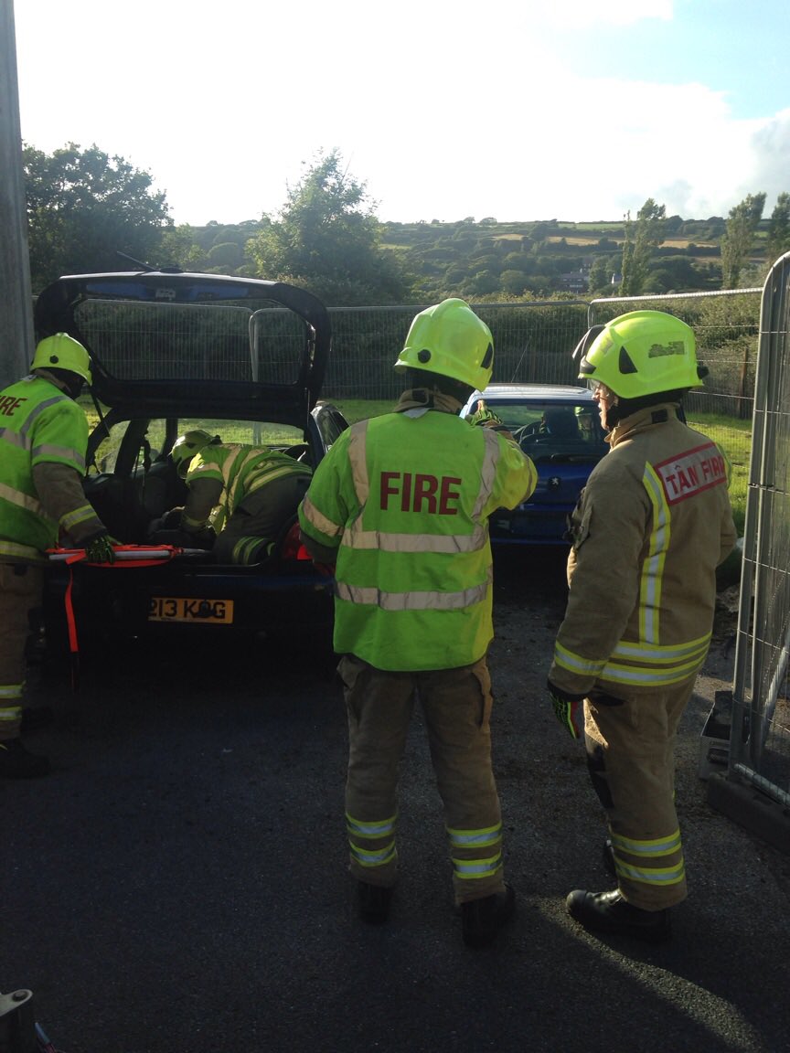 KidwellyFireStn tweet picture