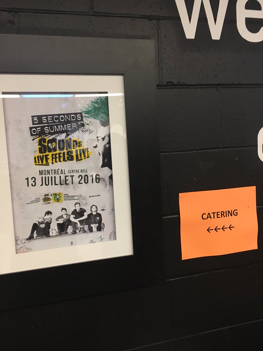 5SOS's tweet image. 2 of my favourite things #montrealslfl