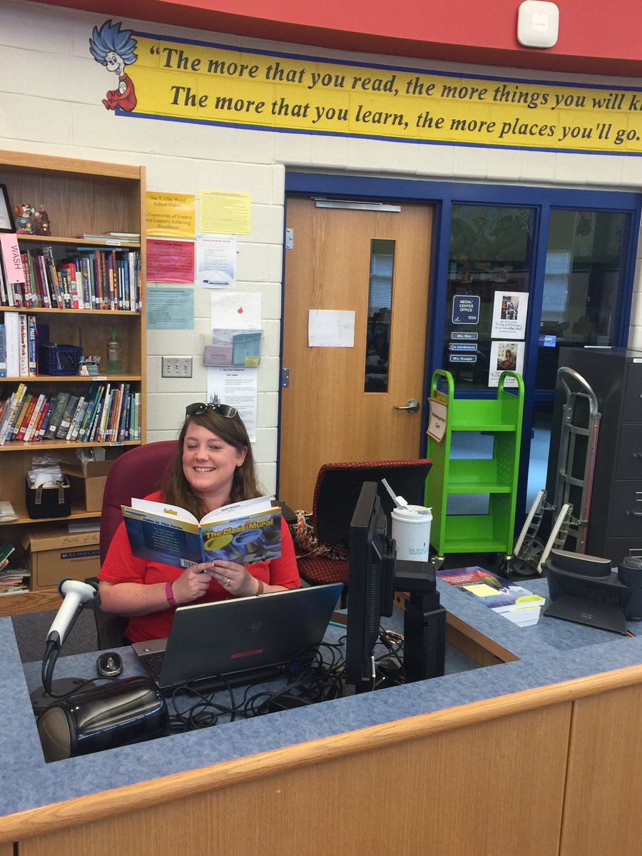 AndrewBuchheit's tweet image. More Summer Readers rocking out at out Library today. #TimberwolvesRock #AndRead