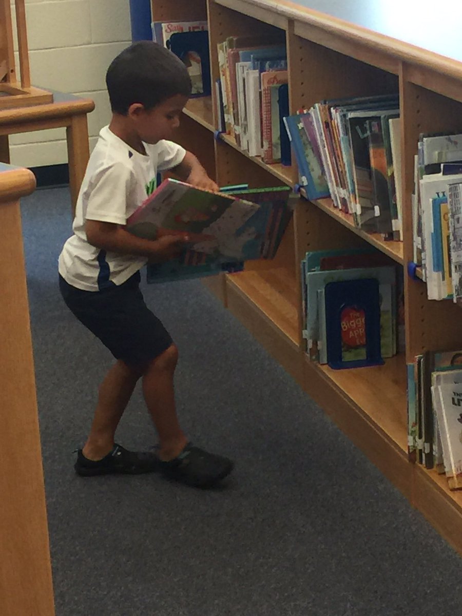 AndrewBuchheit's tweet image. More Summer Readers rocking out at out Library today. #TimberwolvesRock #AndRead