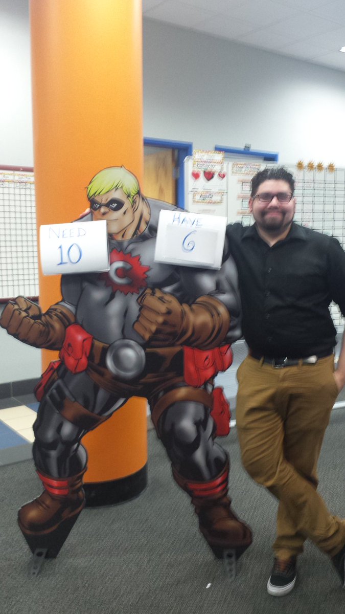 Albert crushing his FIRST Digital Life sale, making our 6th sale of the day! #goals <a href="/SSanjuaneloS/">Sandra S Sanjuanelo</a>