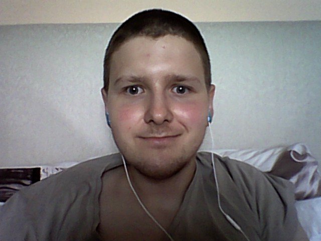 monstrosity1234's tweet photo. @charbeaumont28 This is a picture of myself and my name is Ben Cook. https://t.co/nM0XAvXYeX