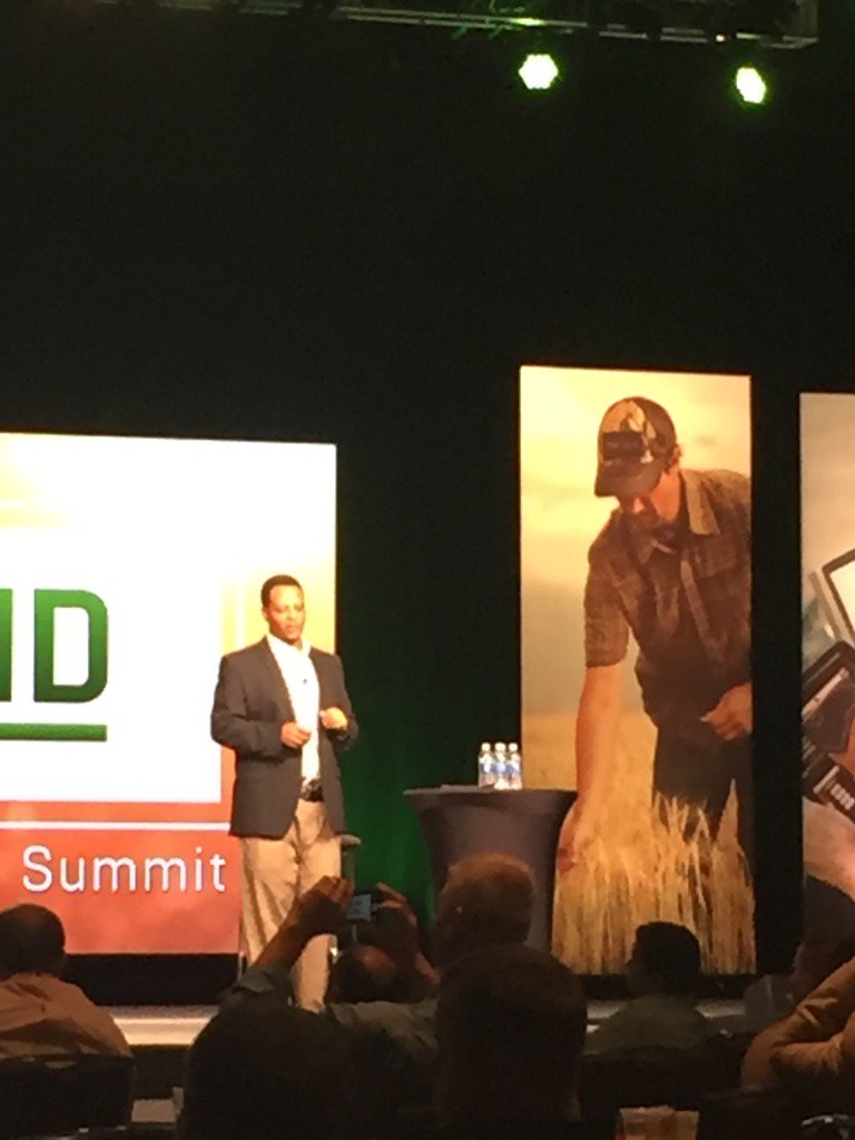 jvwipperfurth's tweet photo. "Agronomy is local, and technology is personal" Teddy Bekele @TeddyBekele #winfieldinsight https://t.co/SQAdG5TGd6