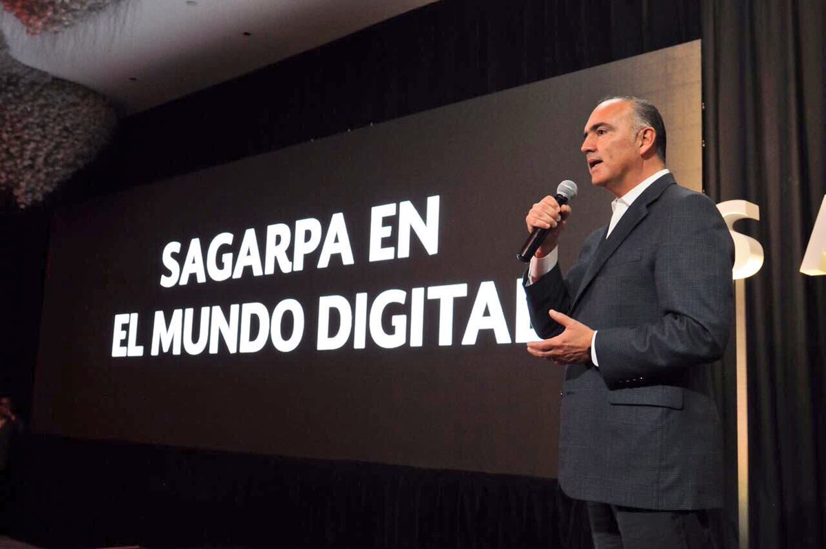 GGroxanaaguirre's tweet photo. En la era Digital lo más prudente es atreverse, satisfacer necesidades y superar expectativas #GG
#SERMexicano #ExMx https://t.co/l80zowcBRs