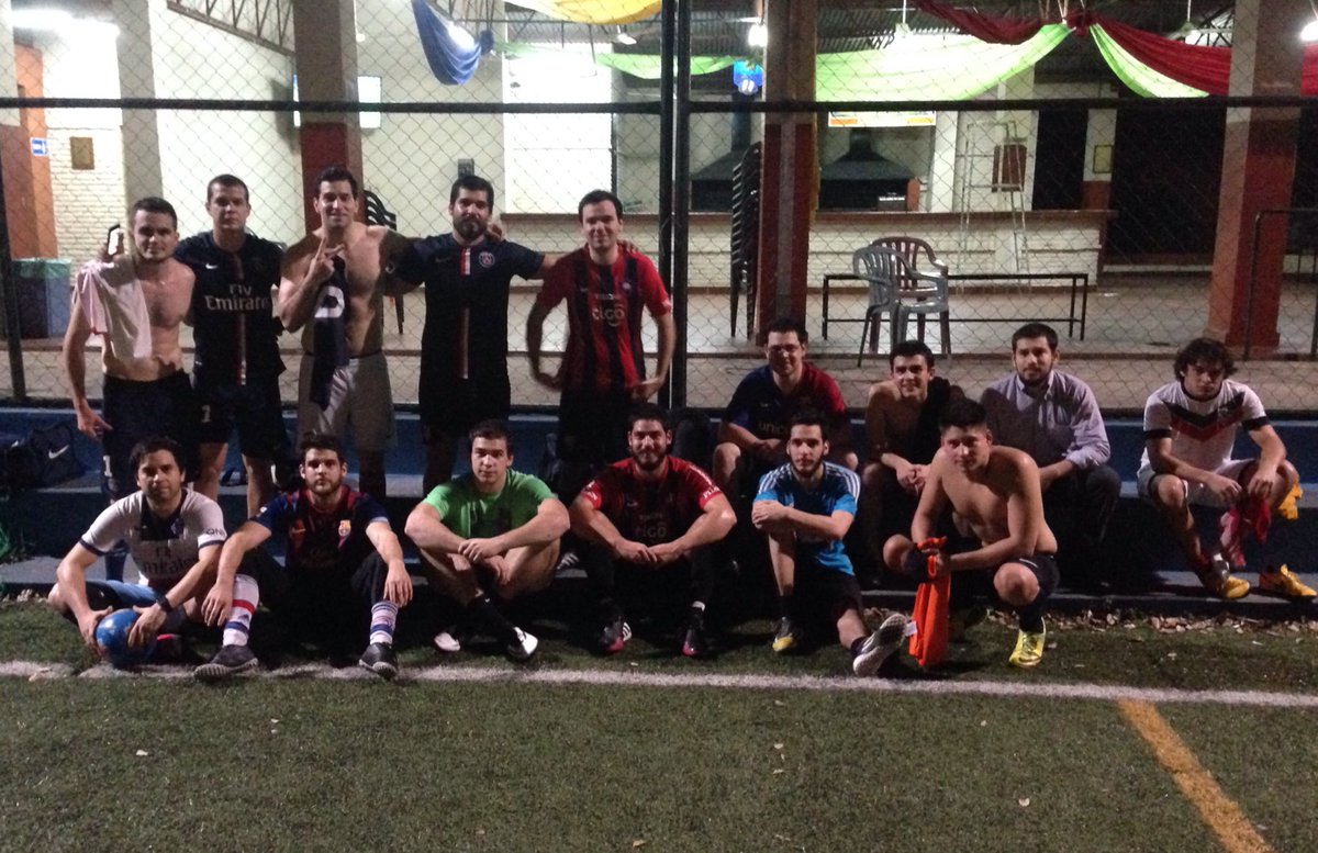 destroyers05's tweet photo. Solucionado, Paz y Bien 👹 @destroyers05 vs @Hooligans_12 @exasantaclara https://t.co/LpqZJxdKm9