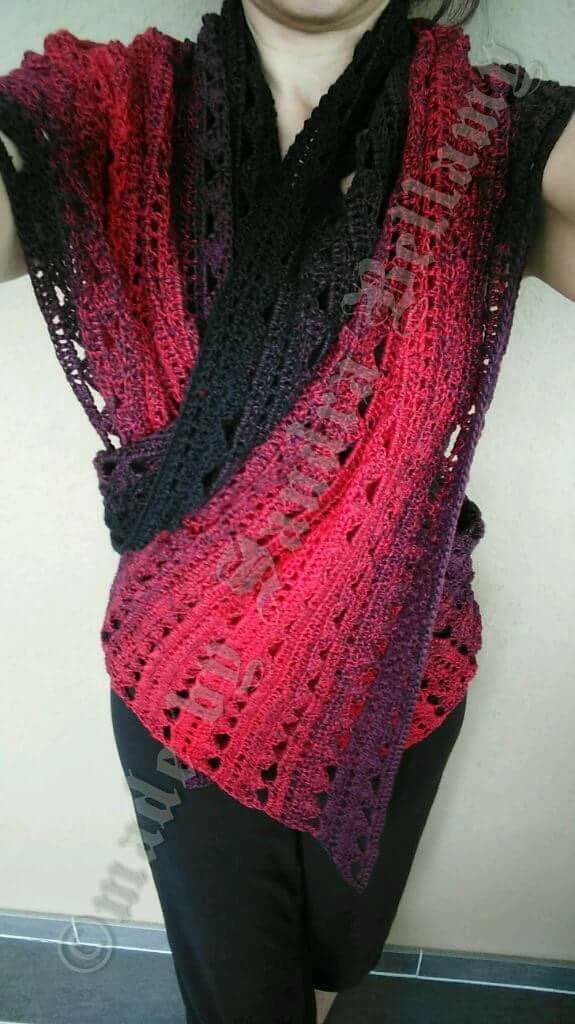 LFbR_Rea's tweet photo. What do you think? Doesn't that look awesome? Out of the New cake "belly in love" https://t.co/SQRme0XNqu