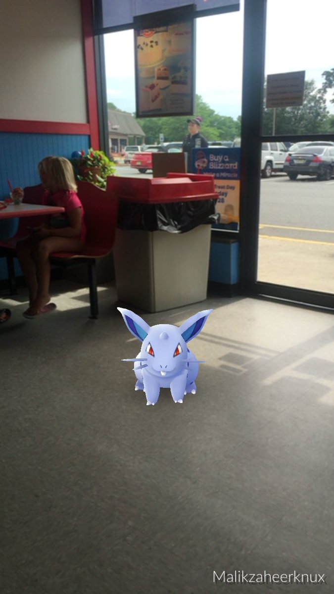MalikKnux95's tweet photo. Nidaran just wanted some ice cream #PokemonGO #pokemongoamerica https://t.co/yM09rmRITO