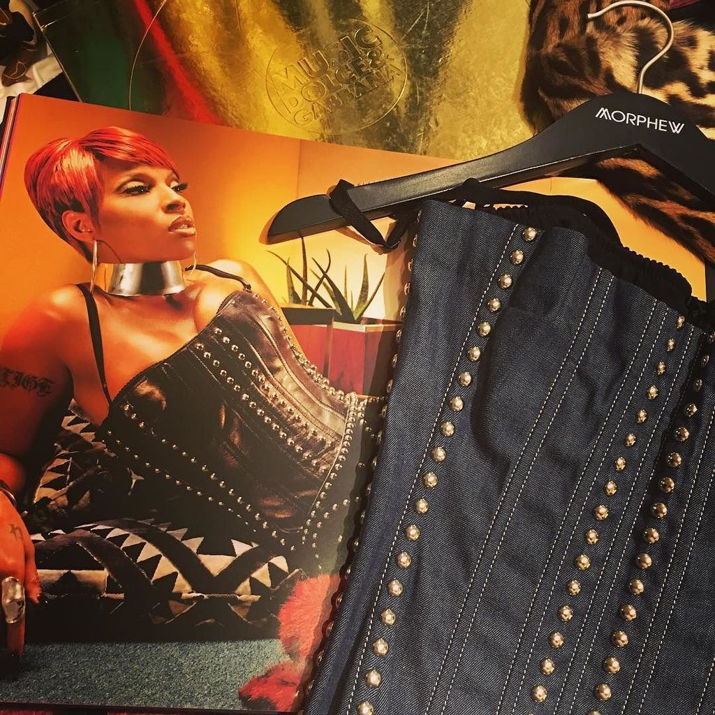 prdxnyc's tweet photo. "Mostly Dolce wear" @lilkimthequeenbee we're bringing out the #vintage90s @therealmaryjblige #dolcegabbana #dolcean… https://t.co/YFW5bB9L4c