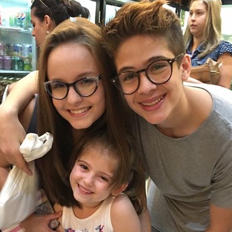 Titia @LorenaAgnesvaz Padrinho <a href="/Joaquim_anjo/">☁Joaquim anjo☁</a>  ❤Amo Vocês❤