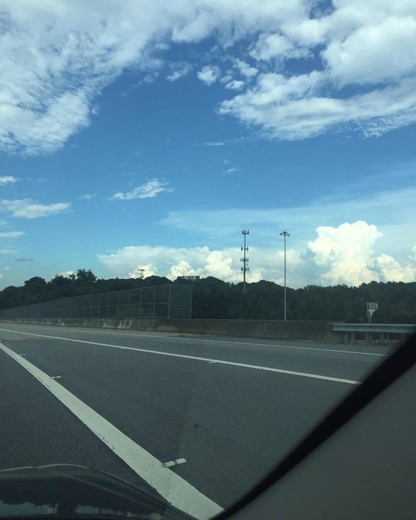 wim_apparel_art's tweet photo. #clouds #atlanta #atl #nature #rollinground #sky https://t.co/efIRcC2WOy https://t.co/f6e778bysa