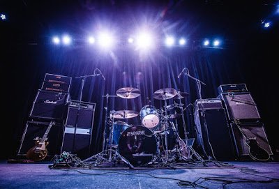 Mutiny on the Mic tweet media