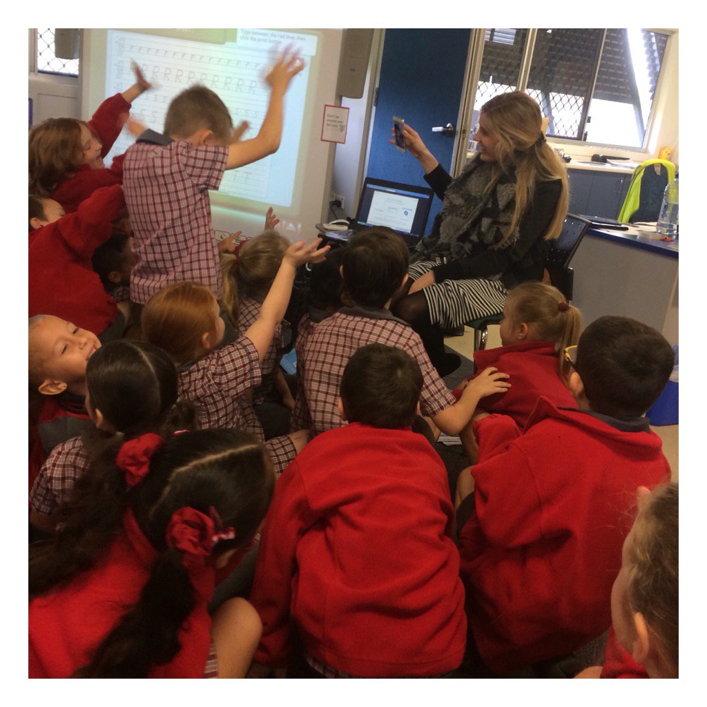 StaceyAndCaity's tweet photo. Skype with our foreign friends! #skype #education #classroom #learning #learn #technology #fun #teacher #school https://t.co/O0NBY9Dsnb