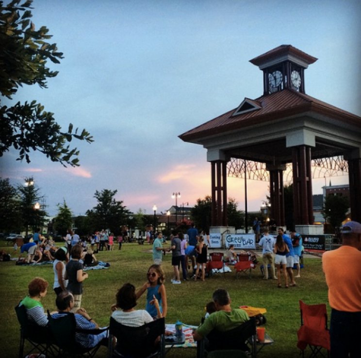 hothundred's tweet photo. Make your @VisitTuscaloosa special over the Hot Hundred weekend! "Live at the Plaza" free music Friday, July 29th! https://t.co/pH9iFMigZs