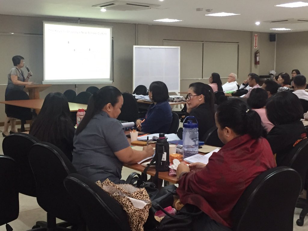 csamakati's tweet photo. Dr Cynthia C Arcadio conducts a seminar on "Reshaping School Culture" among school administrators. https://t.co/ZnIBtheJhP