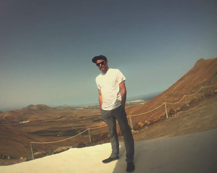 El Dj, KEVIN YOST(Usa) ya está en LANZAROTE <a href="/SEGITTUR/">SEGITTUR</a> <a href="/spain/">Spain</a> <a href="/kevinyost/">Kevin Yost</a> <a href="/cactlanzarote/">CACT Lanzarote</a> <a href="/Mass_Cultura/">MassCultura</a> #jameosfestival