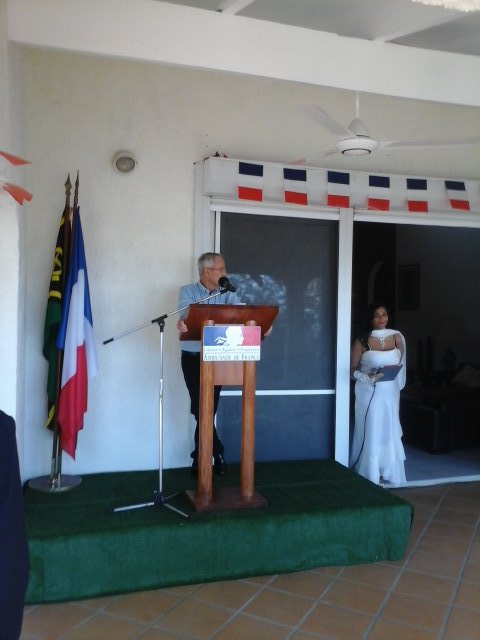 AventureChoc's tweet photo. Monsieur l'Ambassadeur Alain du Boispéan au #Vanuatu #14juillet https://t.co/aGseomfZX8
