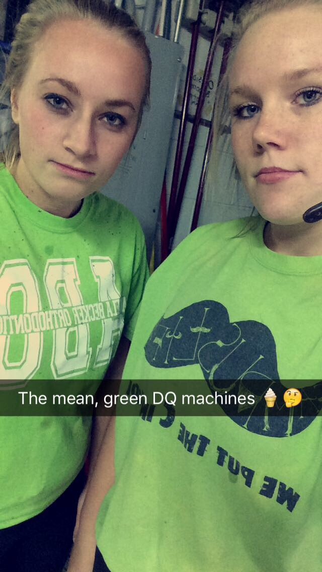 emilykarst11's tweet photo. Keeping it real two seasons in a row ✌🏼️💚🍦 #DQCrew https://t.co/KzPE8kYMS6