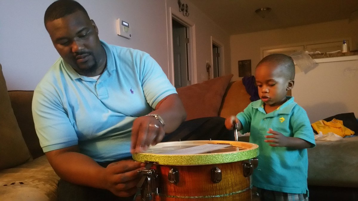SavedandUnboxed's tweet photo. They're working hard! #drums #Drummer #DrummingWithTheRightAttitude #tama #drumfactorydirect @AntonioDBonner https://t.co/SLkAJRd5xl