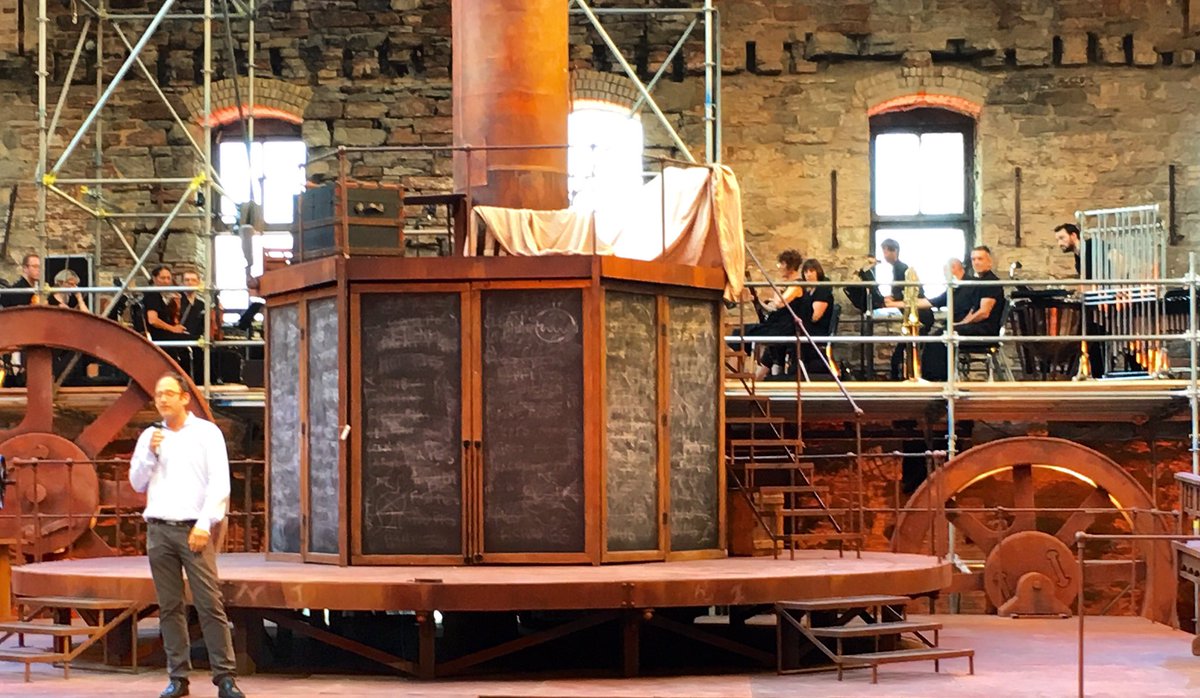 MCSummerOpera's tweet image. It&apos;s a beautiful night for #OperaInRuins #mcsummeropera #sweeneytodd