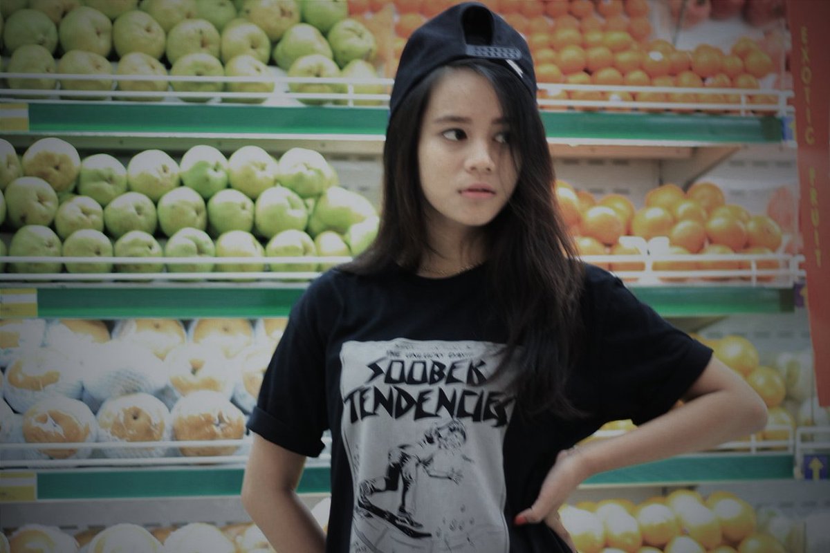 SOOBEK PROJECT (Est.2015)
Be cool! Keep cool!

jangan lupa makan buah ya guys! 😸